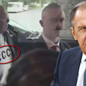 rus heyeti alaskada lavrovun sovyet tisortu dikkat cekti BwUAqxX6