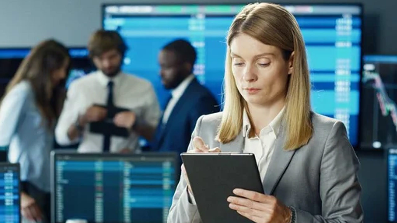 borsa haftayi kayipla kapatti iste en cok kazandiran ve kaybettiren hisseler qbDX9Xbl