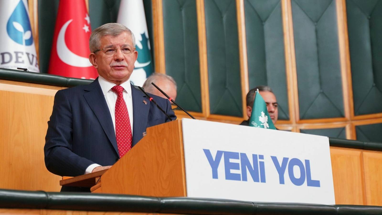 davutoglundan ozgur ozele siz turkiyede iktidara talipsiniz guya oyle mi kimse ucuz kahramanliga kalkmasin vawjgJBL.jpg