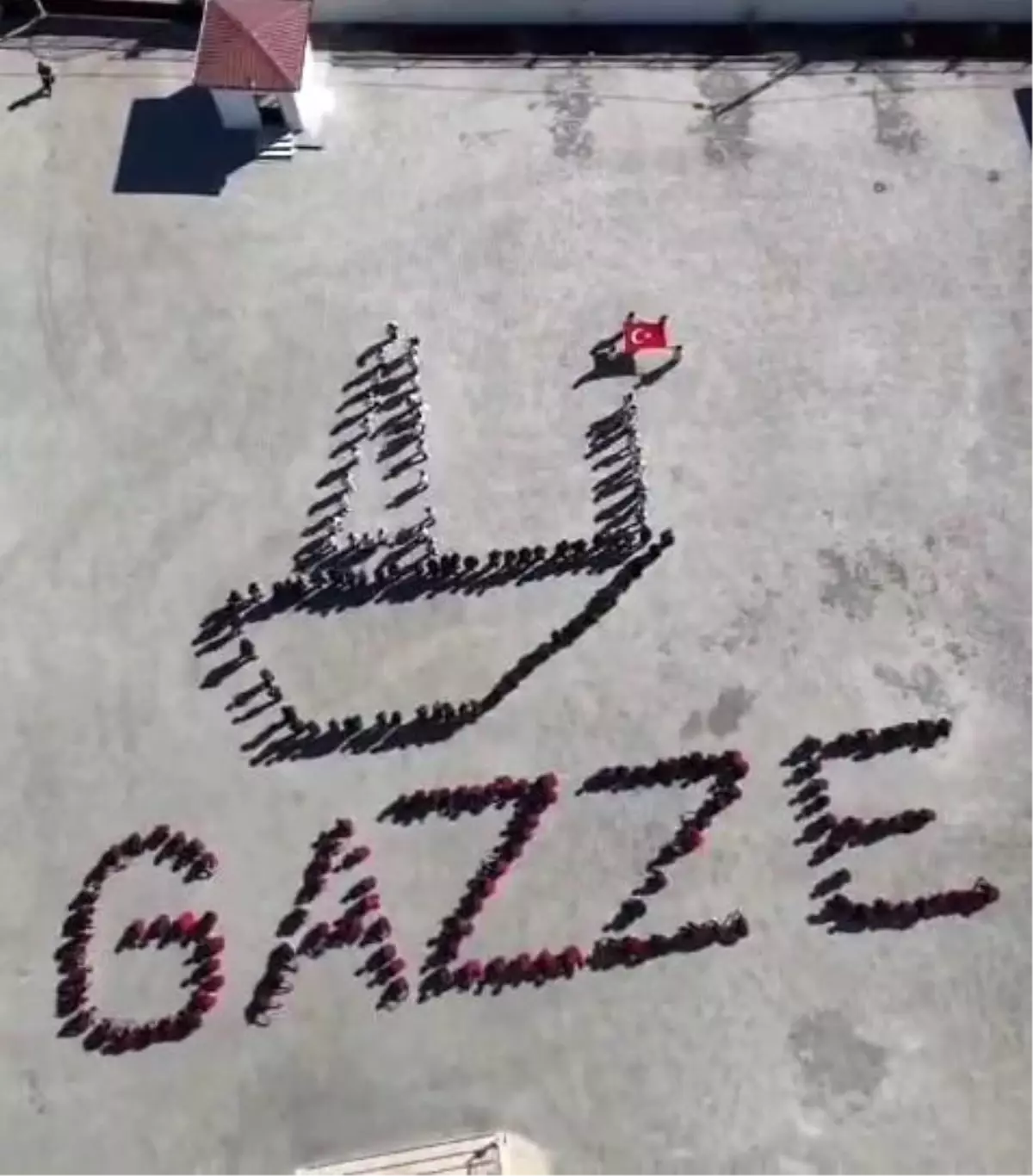 ogrencilerden gazzeye destek bedenleriyle gazze yazdilar zVDMnCAV