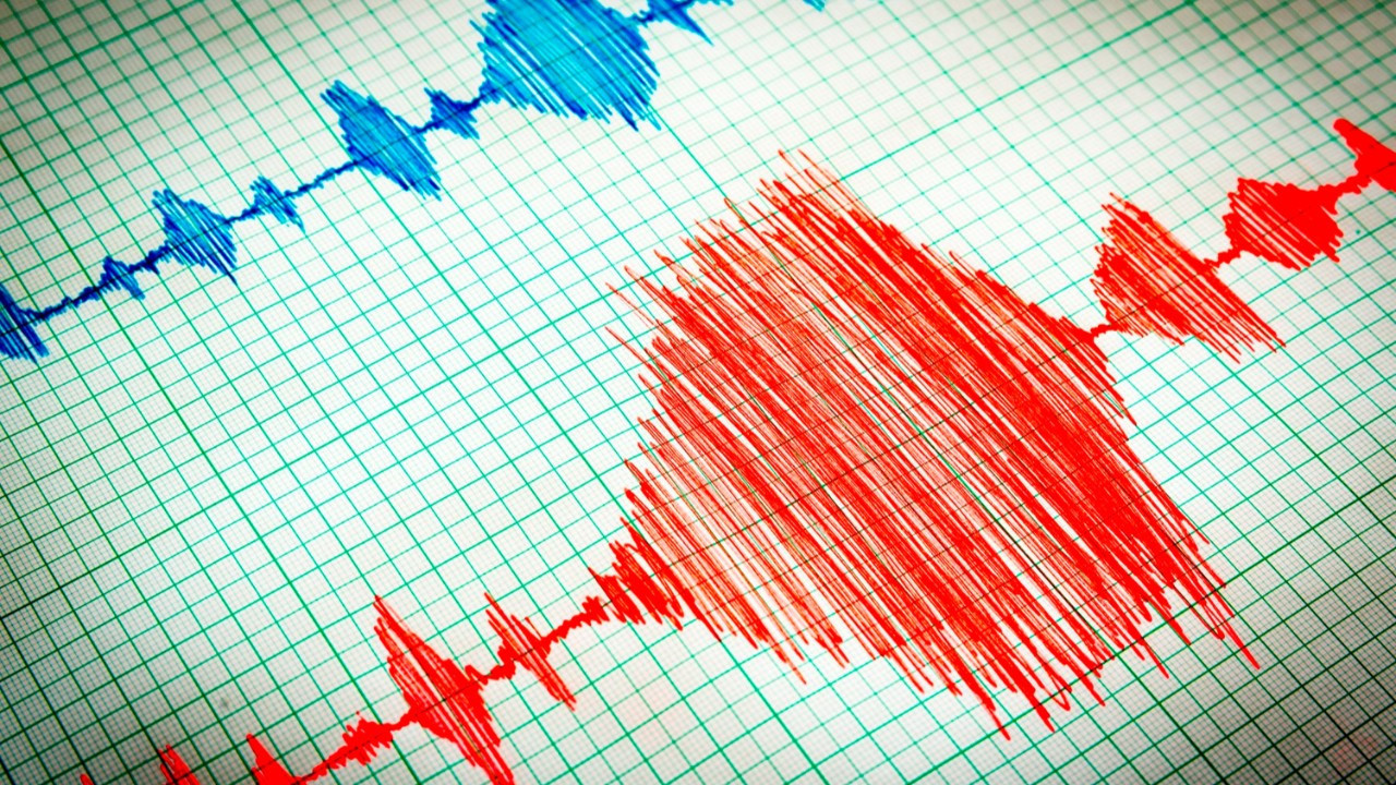 son dakika balikesir yine sallandi art arda depremler ZiREX3H7.jpg