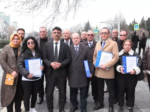 Alternatif Parti Resmi Kuruluş Dilekçesini İçişleri Bakanlığı’na Teslim Etti