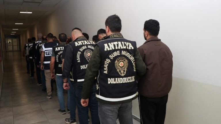 antalyada-operasyon-14-tutuklama-var-zXlr9tNp