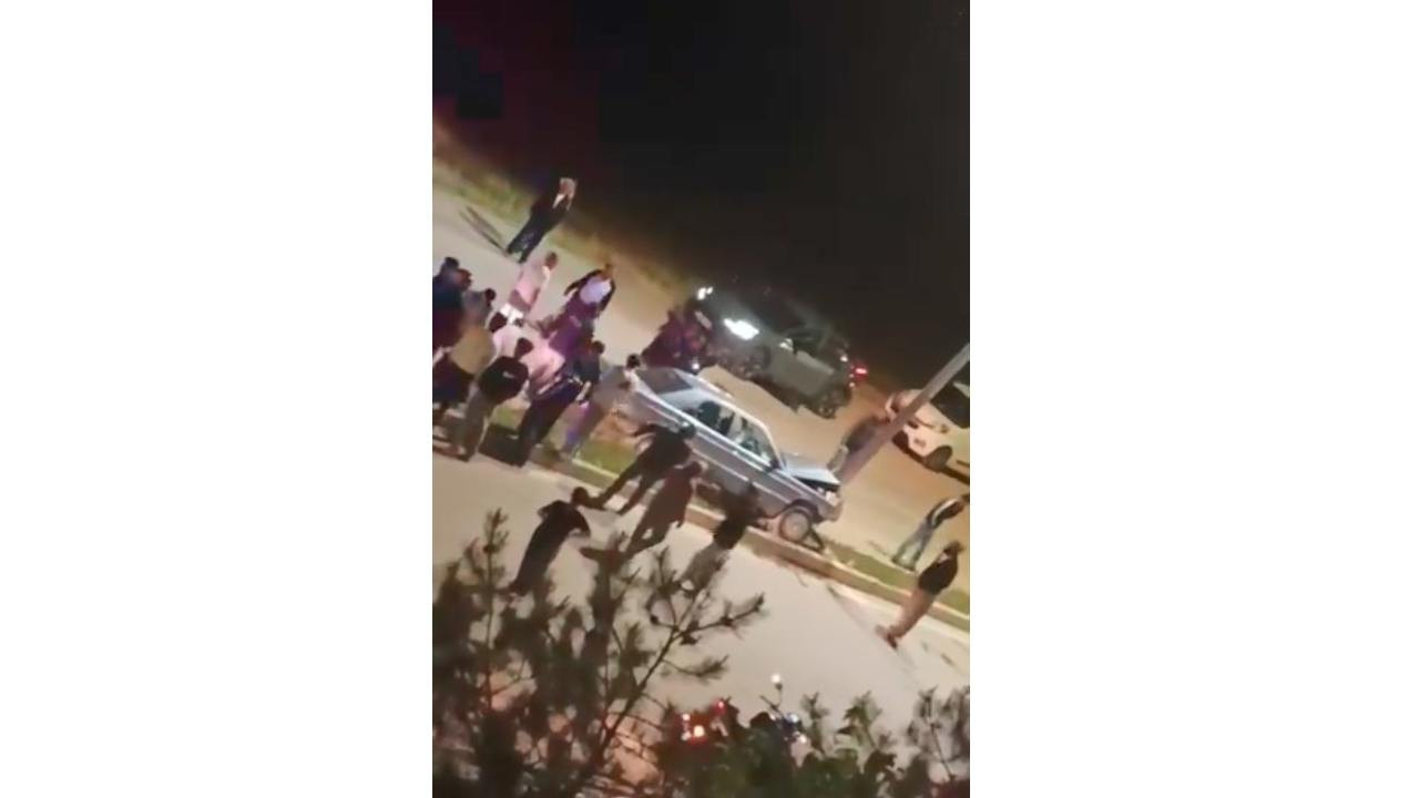 Elazığ’da Trafik Kazası: Kontrolden Çıkan Araç Aydınlatma Direğine Çarptı, 1 Yaralı