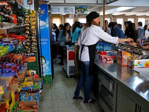 Okullara yeni zorunluluk: Öğrenci ve velileri ilgilendiriyor